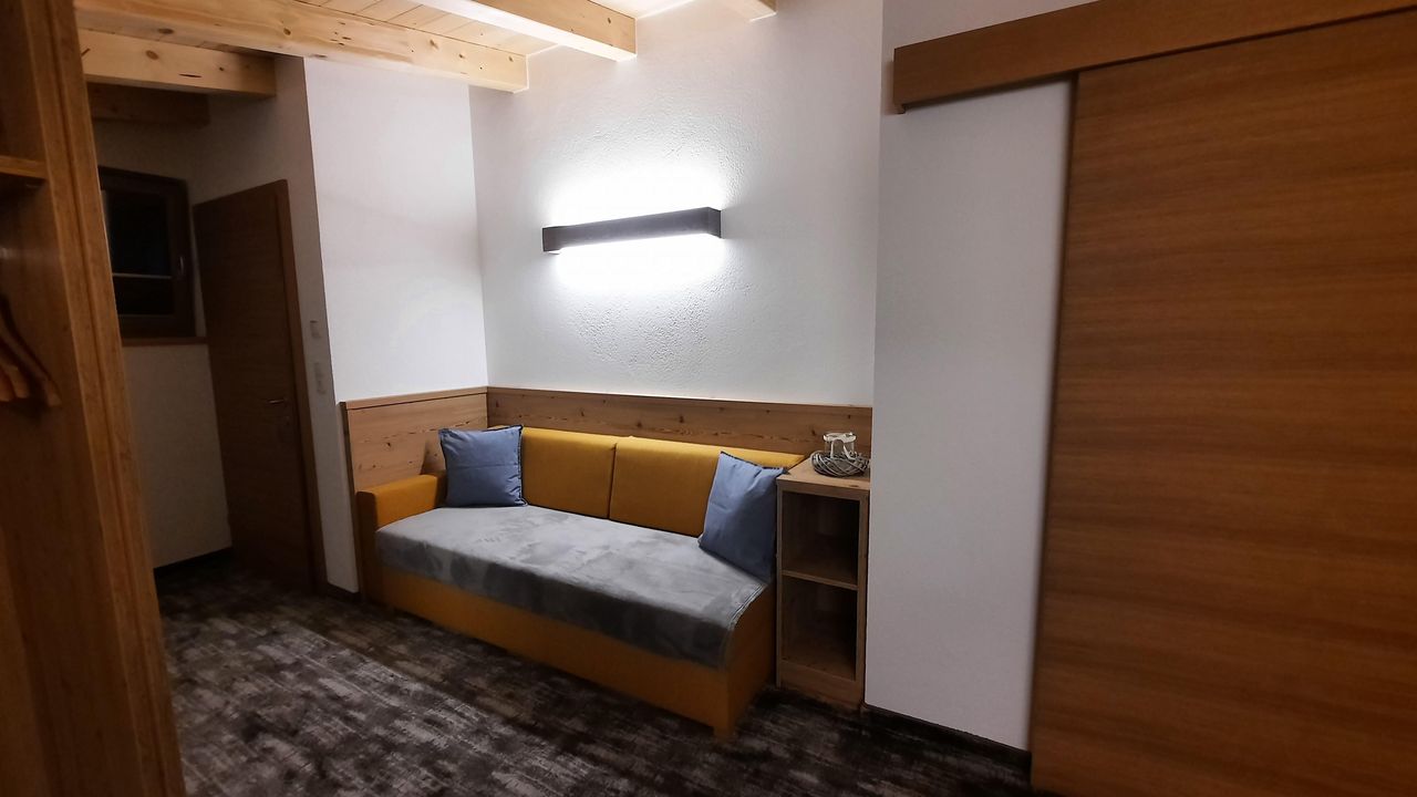 Apart 2 Couch  oder Bett für 3. Person Apart 2 Couch  oder Bett für 3. Person